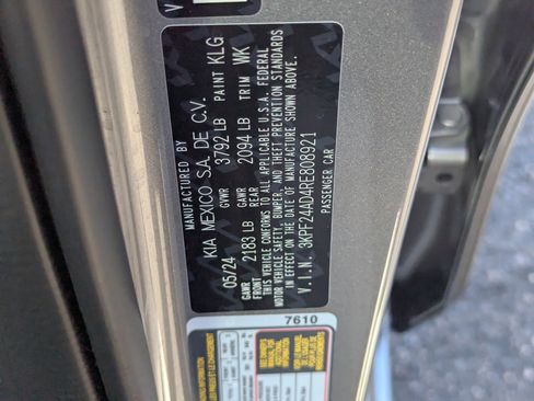 Certified 2024 Kia Forte LXS w/ LXS Technology Package image 31