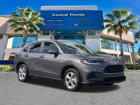 Used 2025 Honda HR-V LX image 2