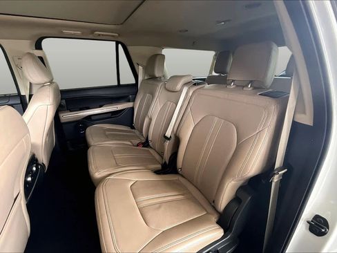 Used 2024 Ford Expedition Max Limited RWD image 21