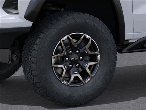 New 2026 Chevrolet Colorado ZR2 w/ Technology Package image 9