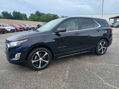 Used 2021 Chevrolet Equinox LT w/ LPO, Floor Liner Package FWD image 3