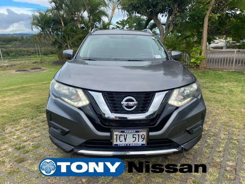 Used 2017 Nissan Rogue S w/ S Appearance Package FWD image 20