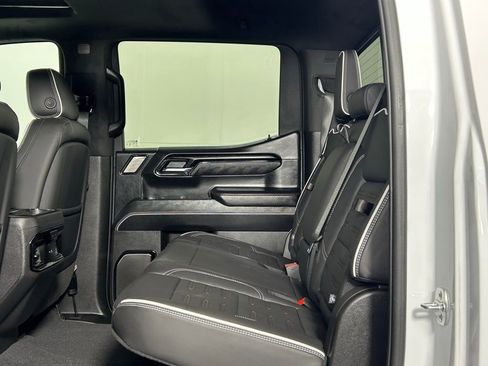 Used 2025 GMC Sierra 1500 AT4X image 17