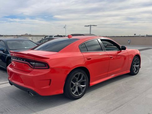 Used 2019 Dodge Charger R/T image 3
