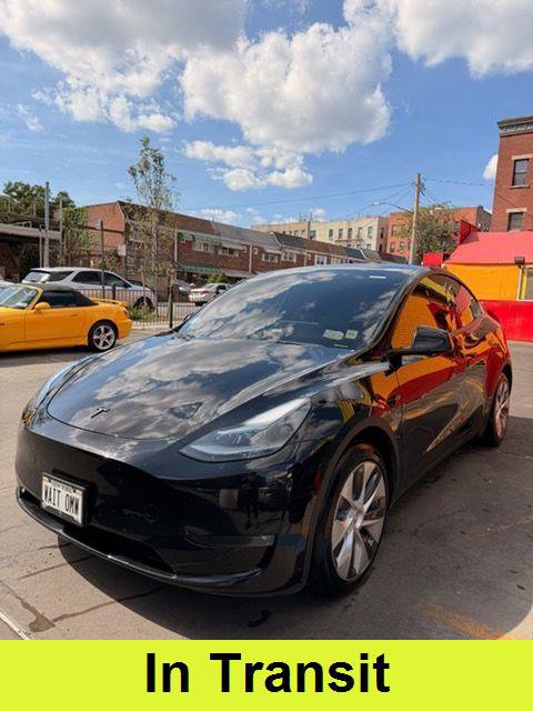 Used 2023 Tesla Model Y Long Range AWD/4WD image 1