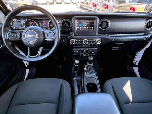 Used 2021 Jeep Wrangler Unlimited Sport AWD/4WD image 12