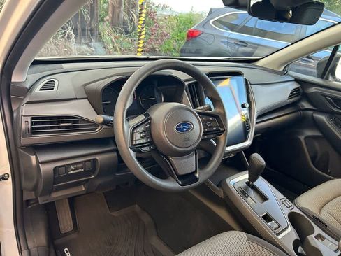 Used 2024 Subaru Crosstrek 2.0i Premium AWD/4WD image 2