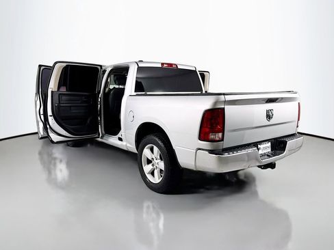 Used 2015 RAM 1500 Express image 21