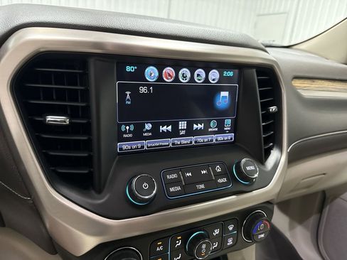 Used 2019 GMC Acadia Denali w/ Technology Package AWD/4WD image 13