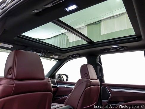 Certified 2026 Cadillac Escalade Sport w/ LPO, ONYX Package image 13