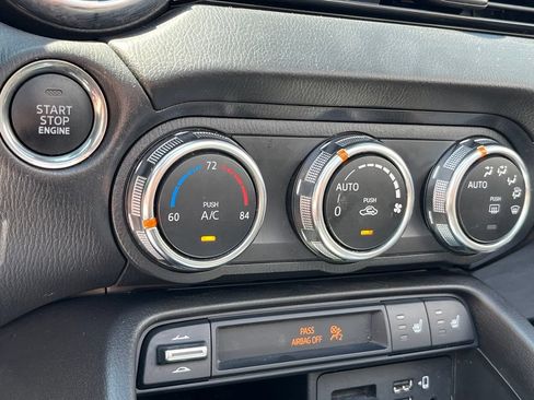 Used 2022 MAZDA MX-5 Miata RF Grand Touring RWD image 19