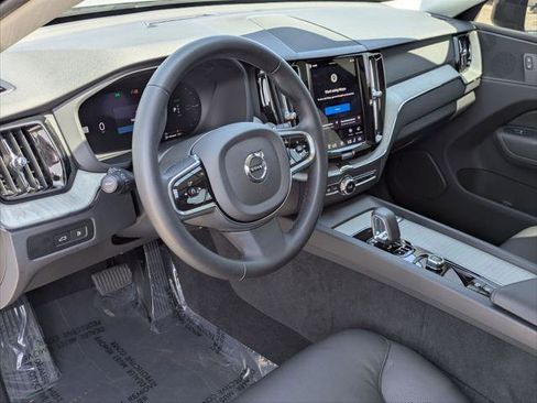 Used 2025 Volvo XC60 T8 Plus w/ Protection Package Premier image 11