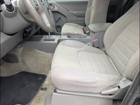 Used 2017 Nissan Frontier S RWD image 9
