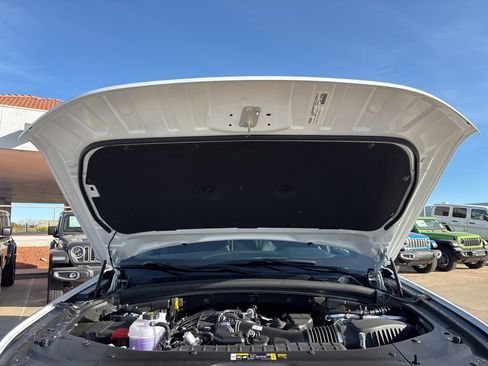 New 2025 Jeep Grand Cherokee Altitude image 45