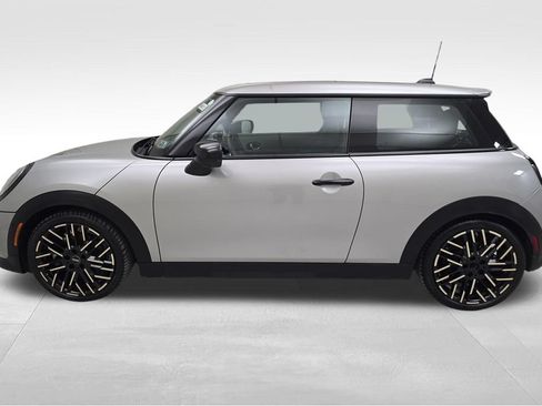 Used 2025 MINI Cooper S FWD image 6