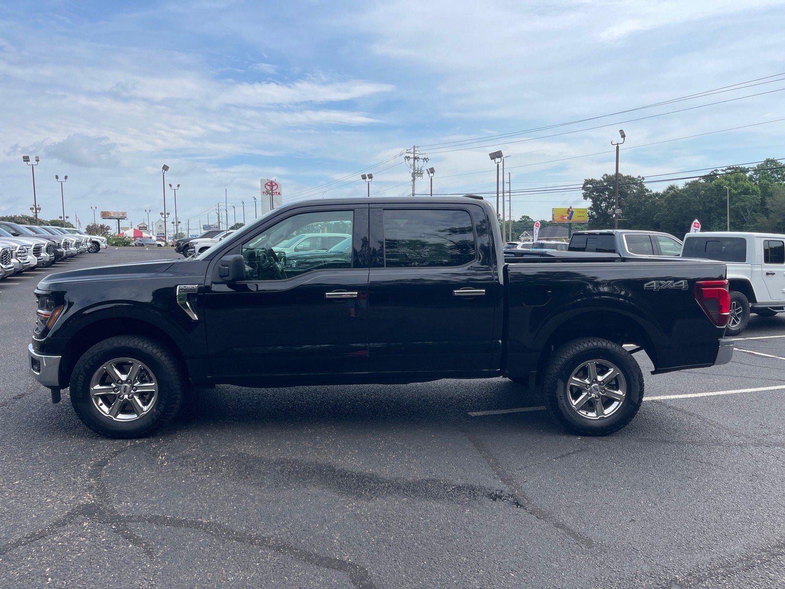 Used 2025 Ford F150 XLT w/ Equipment Group 301A Standard AWD/4WD image 13