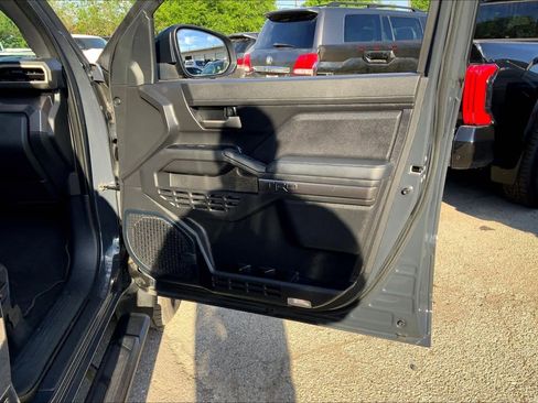 Used 2024 Toyota Tacoma TRD Sport w/ TRD Sport Premium Package image 23
