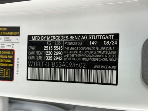 Used 2025 Mercedes-Benz E 350 4MATIC Sedan image 27