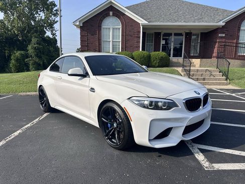 Used 2018 BMW M2 RWD image 12