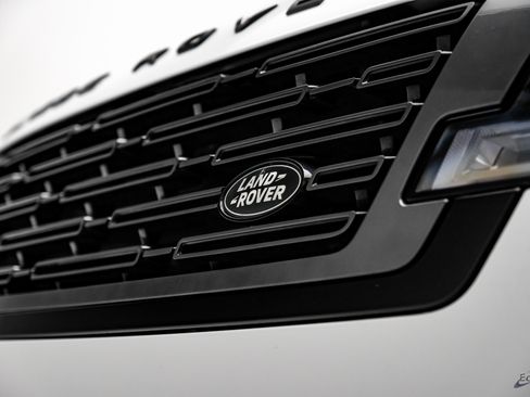 Used 2024 Land Rover Range Rover SE image 27