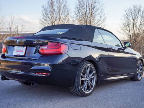 Used 2015 BMW M235i Convertible image 8