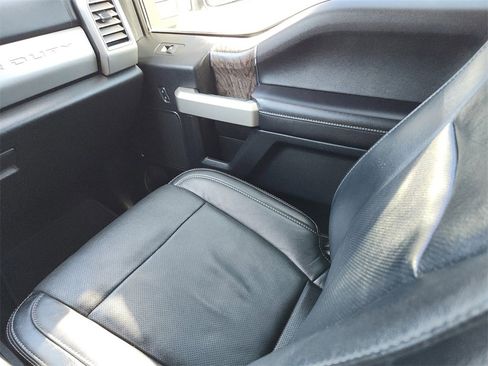 Used 2017 Ford F350 Lariat w/ Lariat Ultimate Package image 16