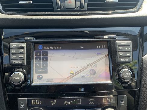 Used 2017 Nissan Rogue Sport SV w/ SV Premium Package image 24