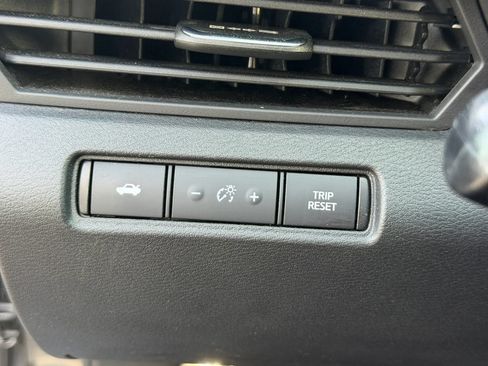 Used 2022 Nissan Altima 2.5 SV FWD image 40