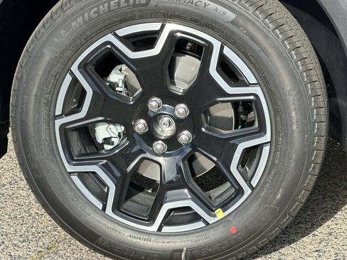New 2026 Ford Bronco Sport Outer Banks w/ Outer Banks Tech Package+ AWD/4WD image 39