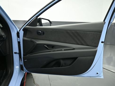 Used 2025 Hyundai Elantra N Base w/ Cargo Package image 39