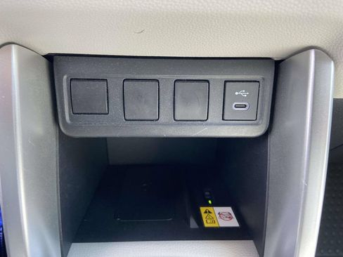 Used 2023 Toyota Corolla Cross LE FWD image 25