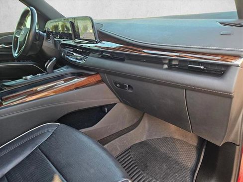 Used 2022 Cadillac Escalade ESV Premium Luxury image 24