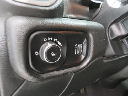 Used 2022 RAM 2500 Tradesman image 21