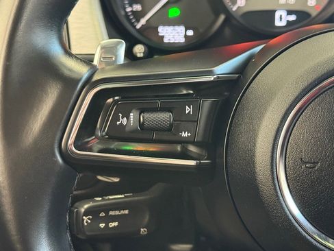 Used 2022 Porsche Macan S image 19