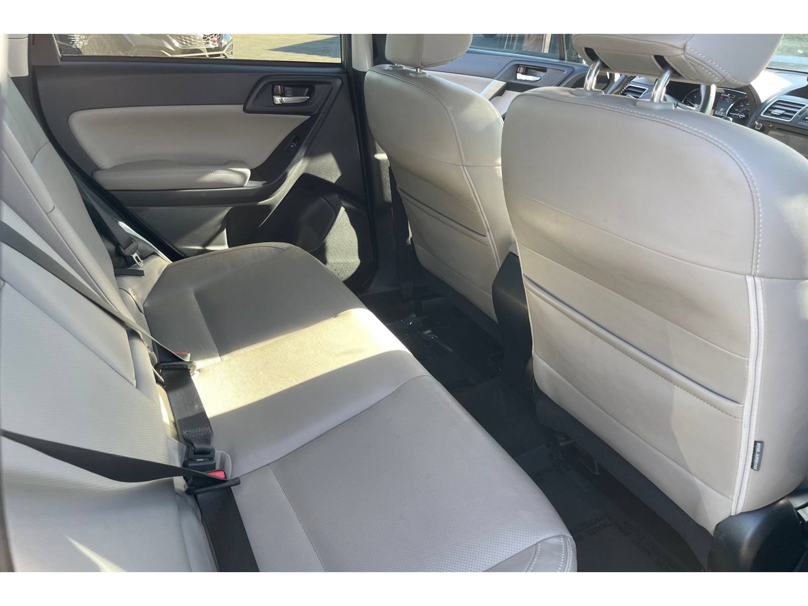 Used 2017 Subaru Forester 2.5i Limited AWD/4WD image 18