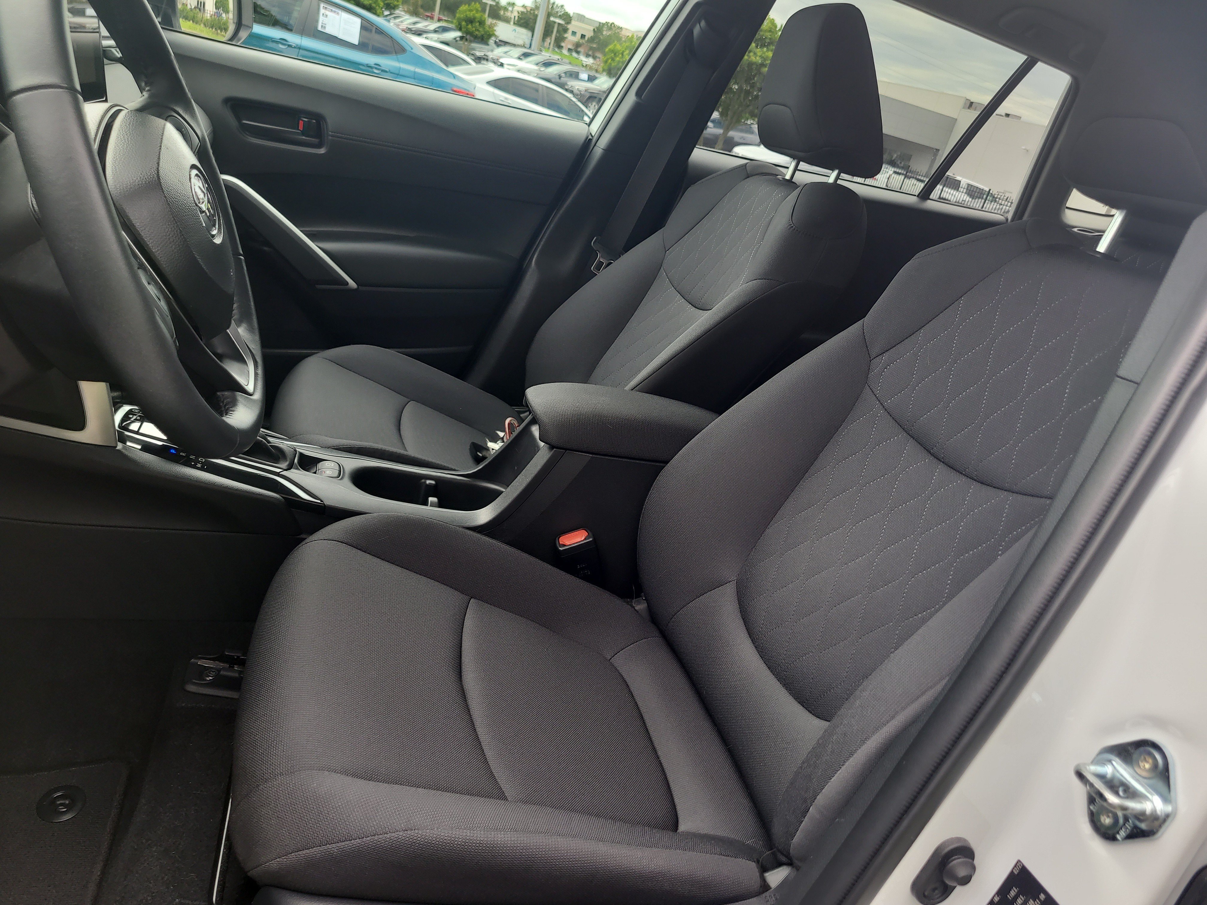 Certified 2025 Toyota Corolla Cross LE FWD image 20