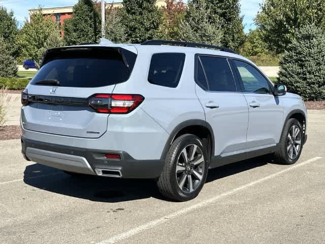 Used 2025 Honda Pilot Touring image 35