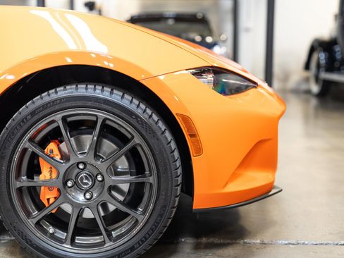Used 2019 MAZDA MX-5 Miata 30th Anniversary image 24