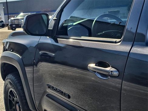 Used 2023 Toyota Tacoma TRD Off-Road image 11