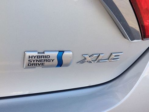 Used 2017 Toyota Camry XLE w/ Moonroof Package image 39