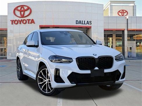 Used 2024 BMW X4 xDrive30i w/ Premium Package image 1
