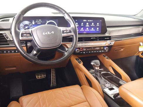 Used 2025 Kia Telluride SX Prestige X-Line image 2