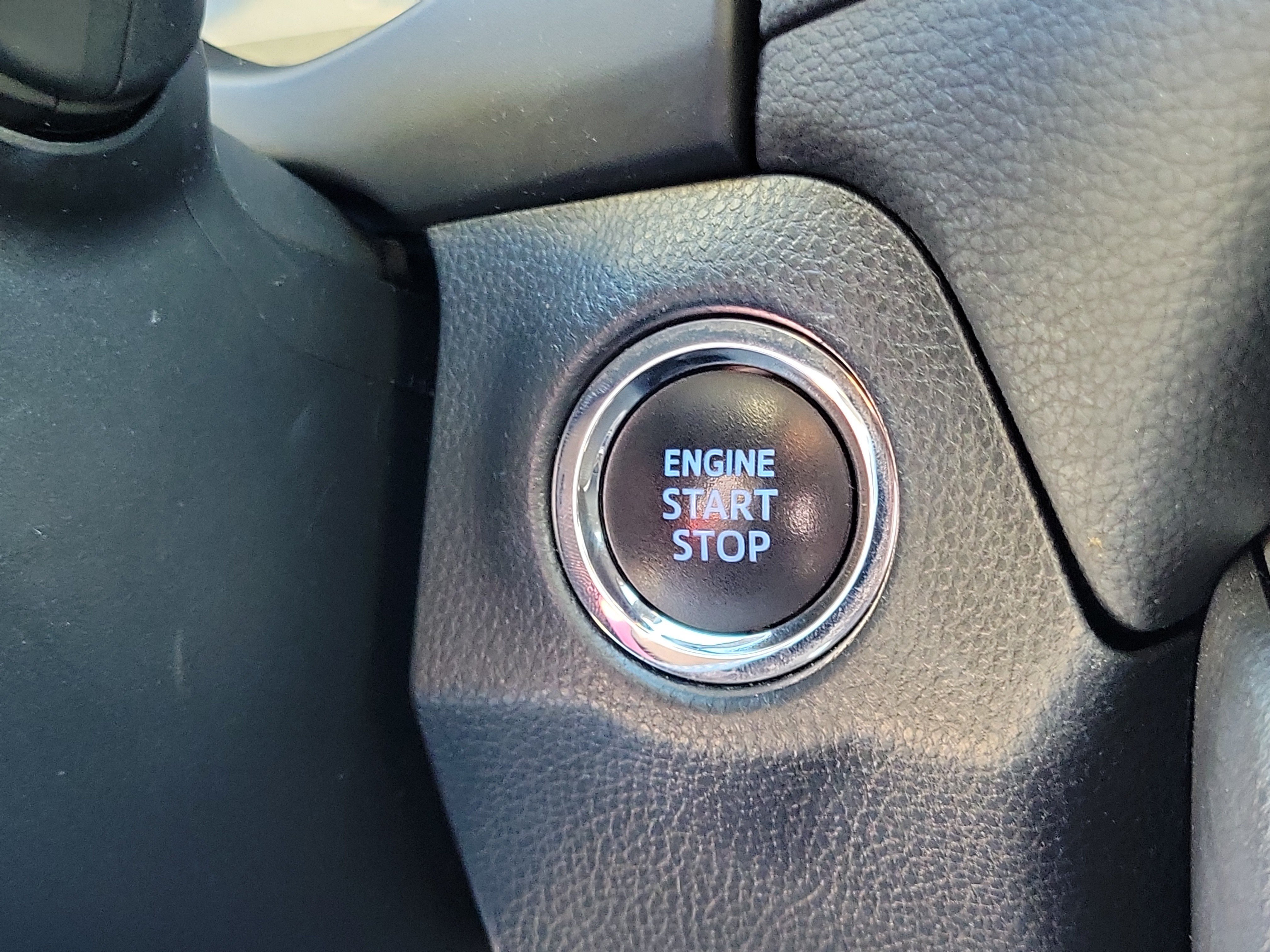 Used 2019 Toyota RAV4 Limited w/ All Weather Liner Package AWD/4WD image 28