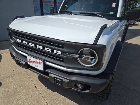 Used 2024 Ford Bronco Black Diamond AWD/4WD image 15