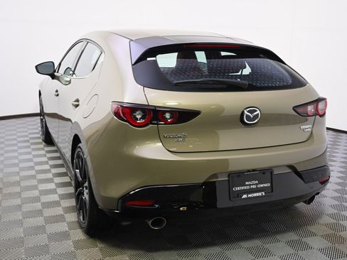 Certified 2025 MAZDA MAZDA3 Carbon image 4