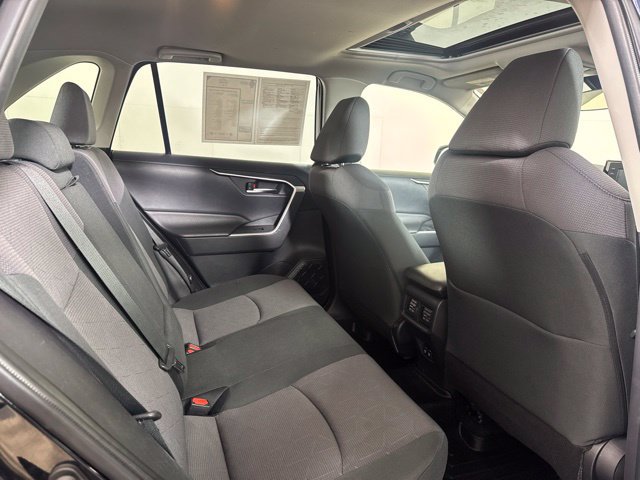 Used 2019 Toyota RAV4 XLE w/ Convenience Package AWD/4WD image 5