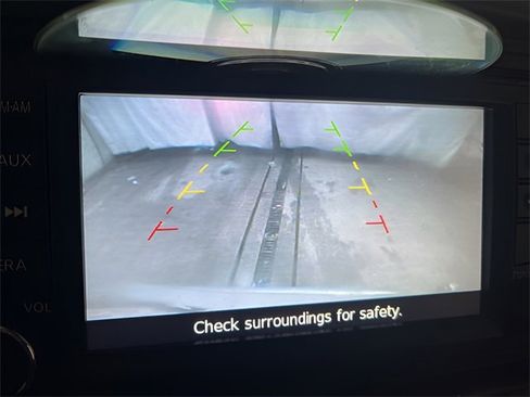 Used 2013 Nissan NV200 SV w/ Technology Pkg image 17