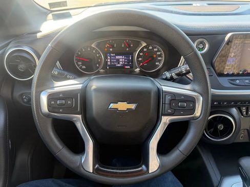 Used 2021 Chevrolet Blazer LT image 12