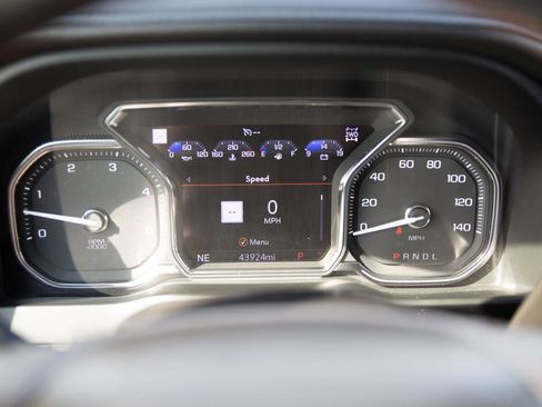 Used 2023 GMC Sierra 2500 AT4 w/ AT4 Premium Plus Package AWD/4WD image 14