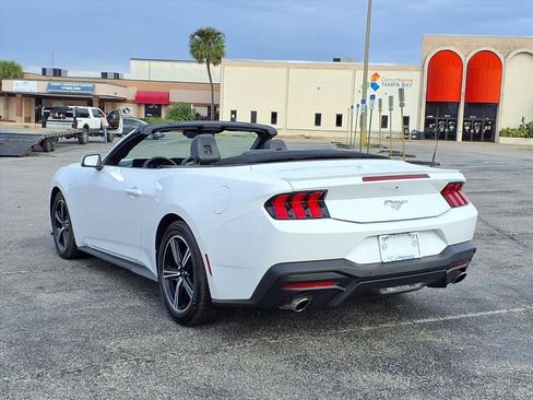 Used 2025 Ford Mustang Premium image 5